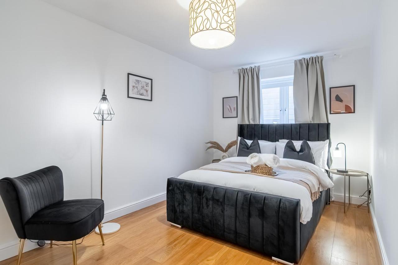 Chic 3 Bed Apartment Near London Bridge With Balcony Екстер'єр фото