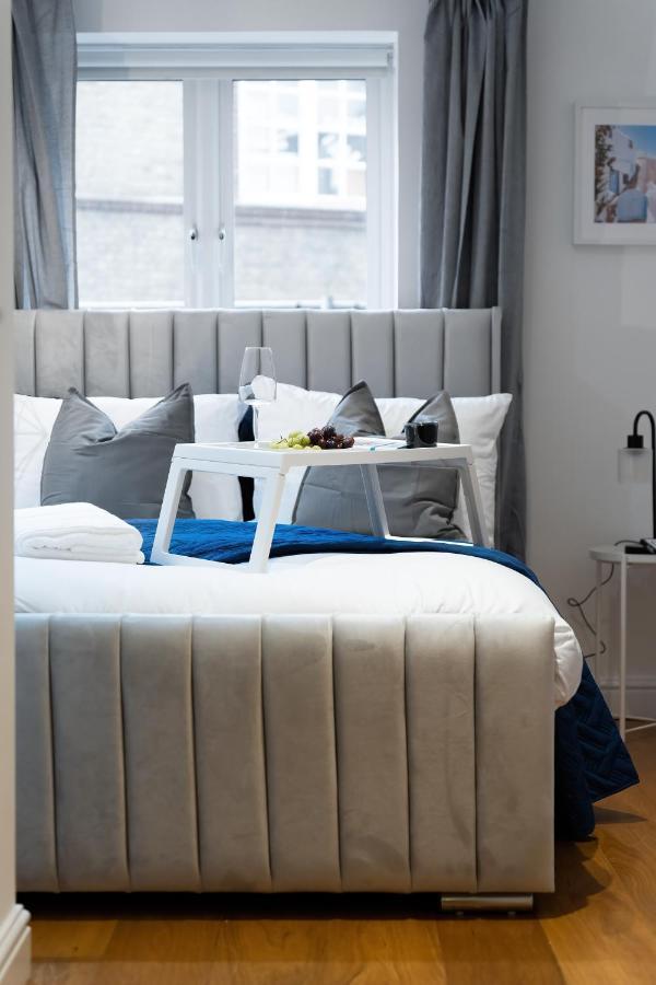 Chic 3 Bed Apartment Near London Bridge With Balcony Екстер'єр фото