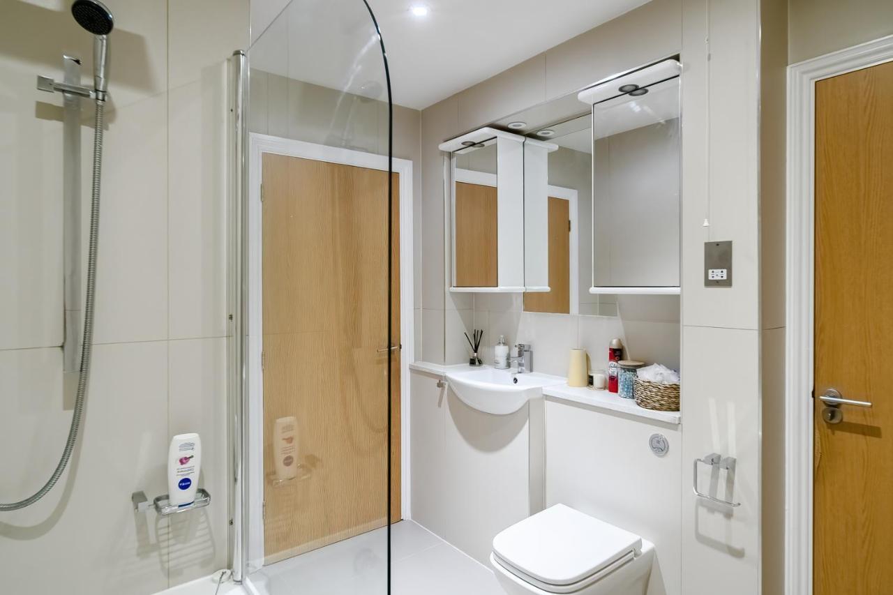 Chic 3 Bed Apartment Near London Bridge With Balcony Екстер'єр фото