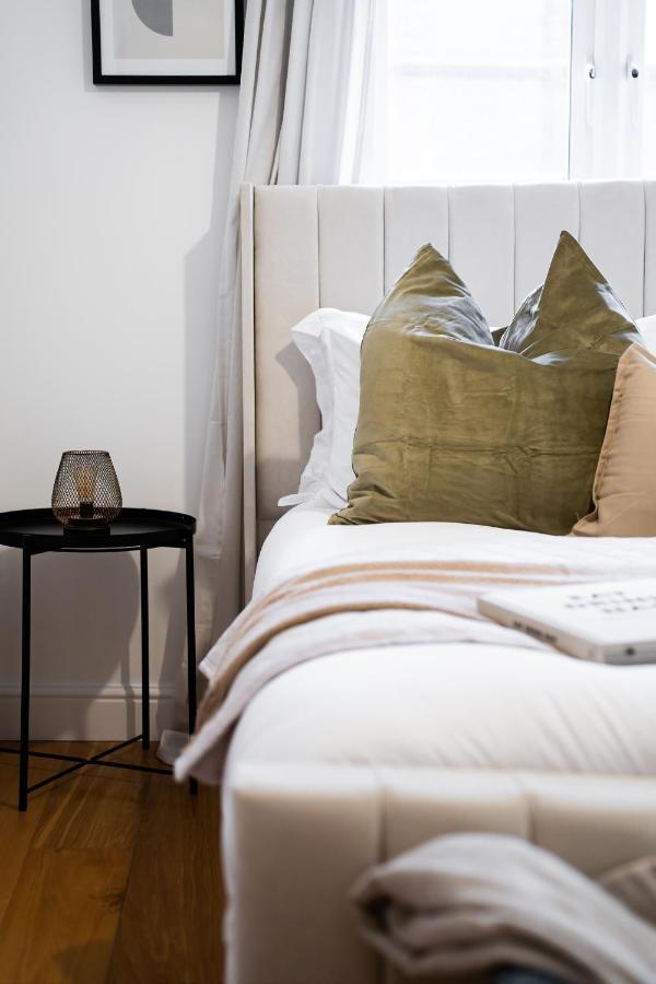 Chic 3 Bed Apartment Near London Bridge With Balcony Екстер'єр фото